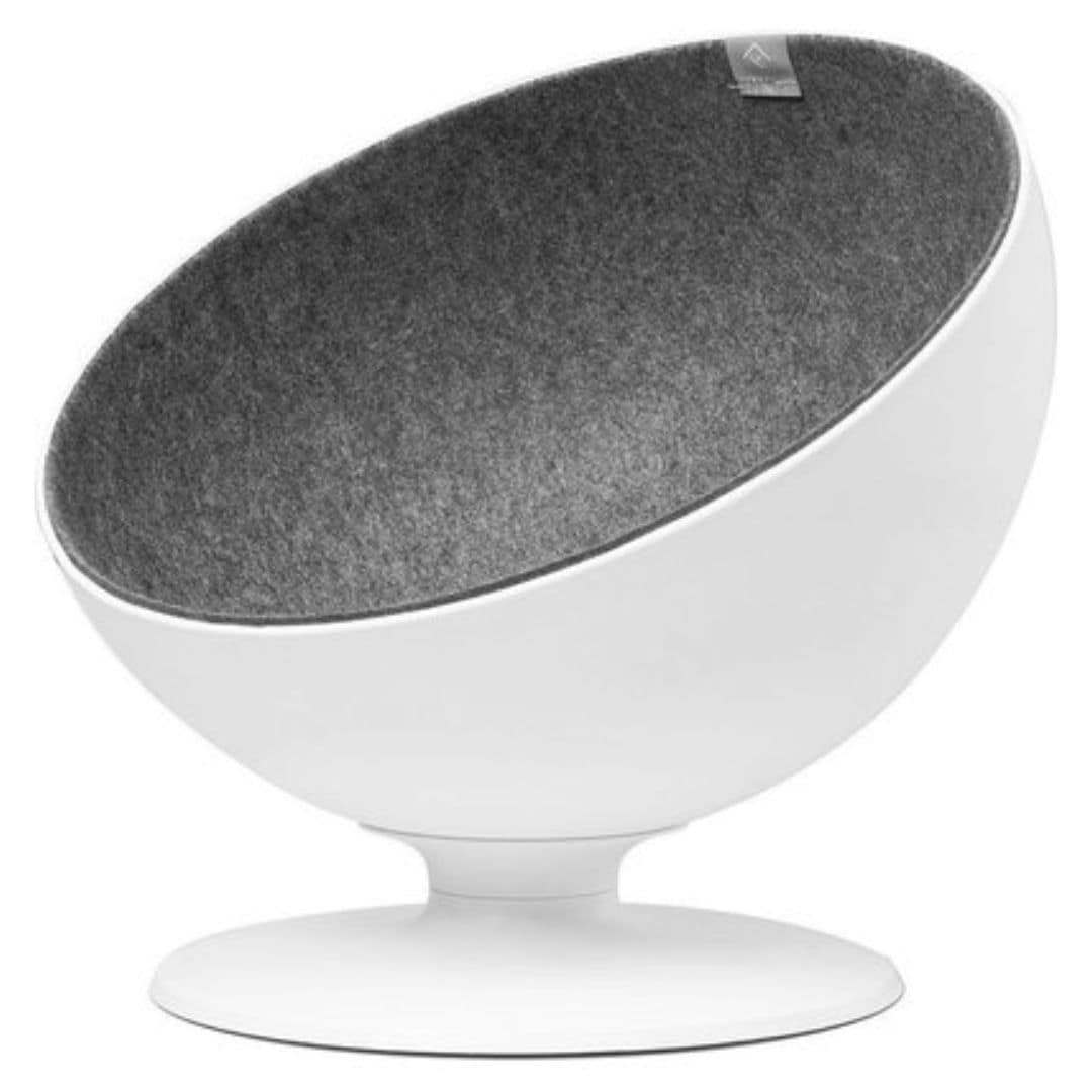 Furrytail Boss Cat Bed Pet Hero